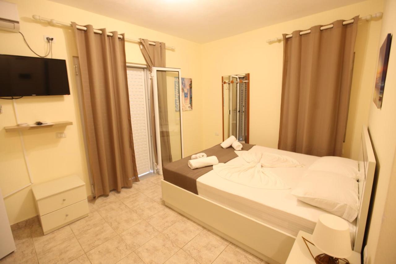 Hotel Prishtina Sarandë 외부 사진