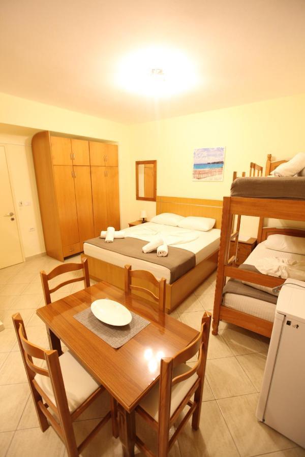 Hotel Prishtina Sarandë 외부 사진