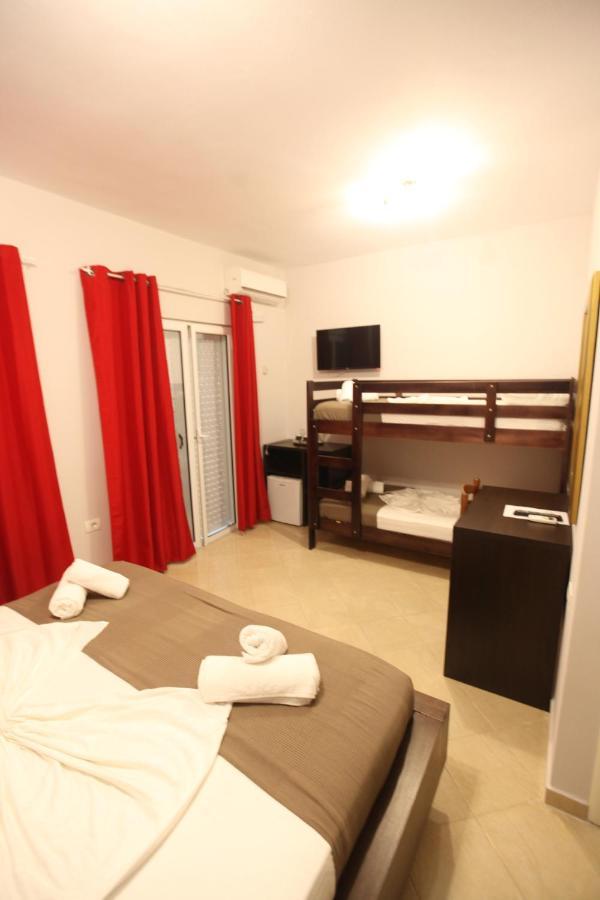 Hotel Prishtina Sarandë 외부 사진