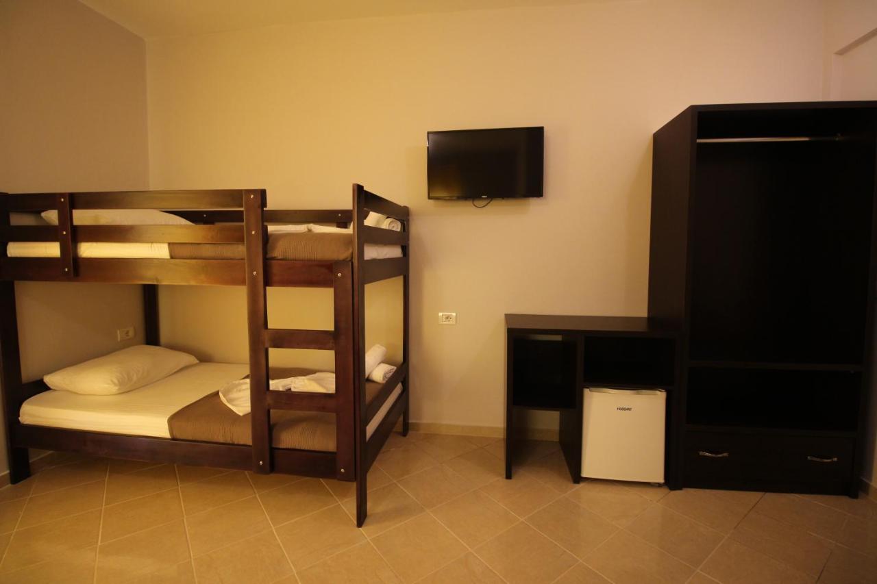 Hotel Prishtina Sarandë 외부 사진